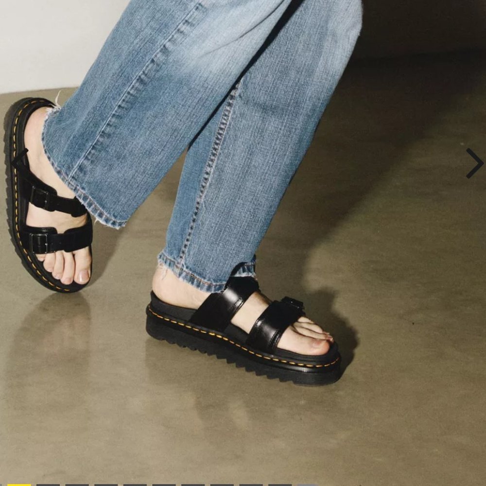 Dr Martens Myles brando black leather size 10 slipper sandals